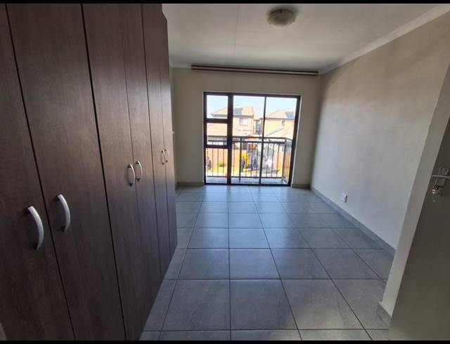 3 BEDROOM HOUSE FOR SALE IN ALBERTSDAL
